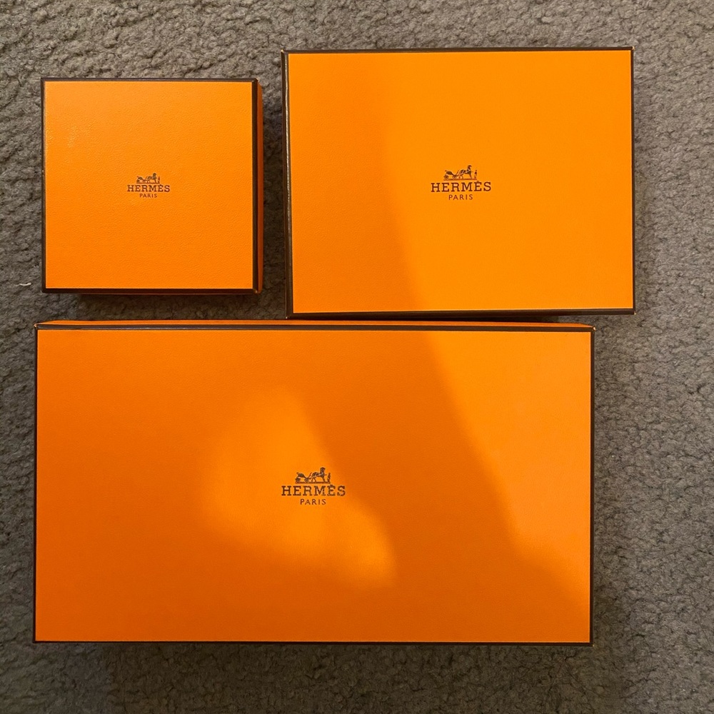 Authentic hermes boxes